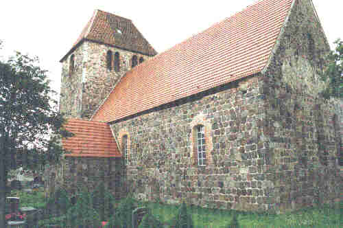 Feldsteinkirche in Garzin